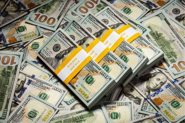 Como funciona a variação do dólar?