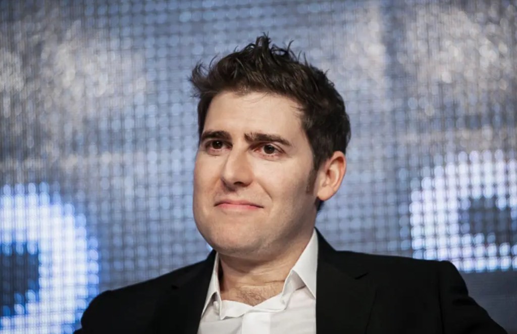 Eduardo Saverin se tornou o brasileiro conhecido por ter feito parte da criação do facebook junto com Zuckerberg, veja mais sobre ele