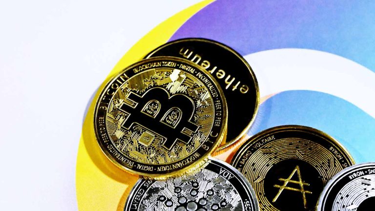 Os altcoins, também chamados de criptomoedas alternativas, são moedas opostas ao bitcoin, conheça as suas vantagens e riscos