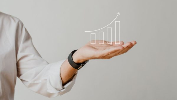 Investir em ações: saiba como perder o medo e começar a aplicar o seu dinheiro