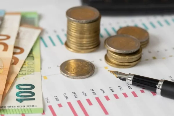O que são juros compostos e como eles impactam seus investimentos?