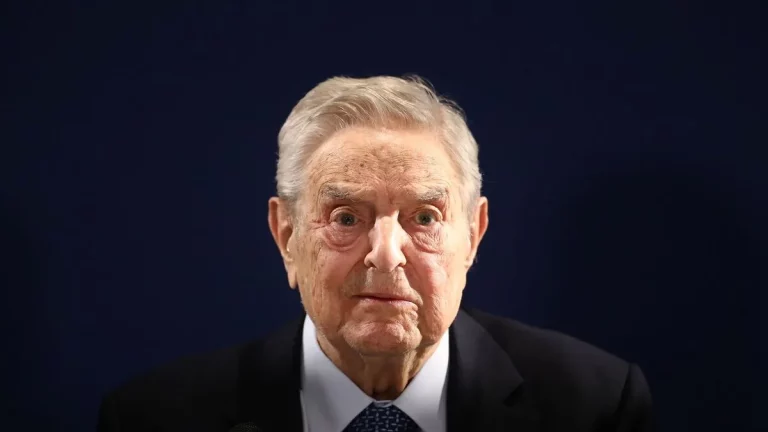 Retrato de George Soros, investidor e filantropo