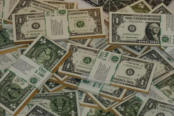 Tudo o que você precisa saber para investir em dólares