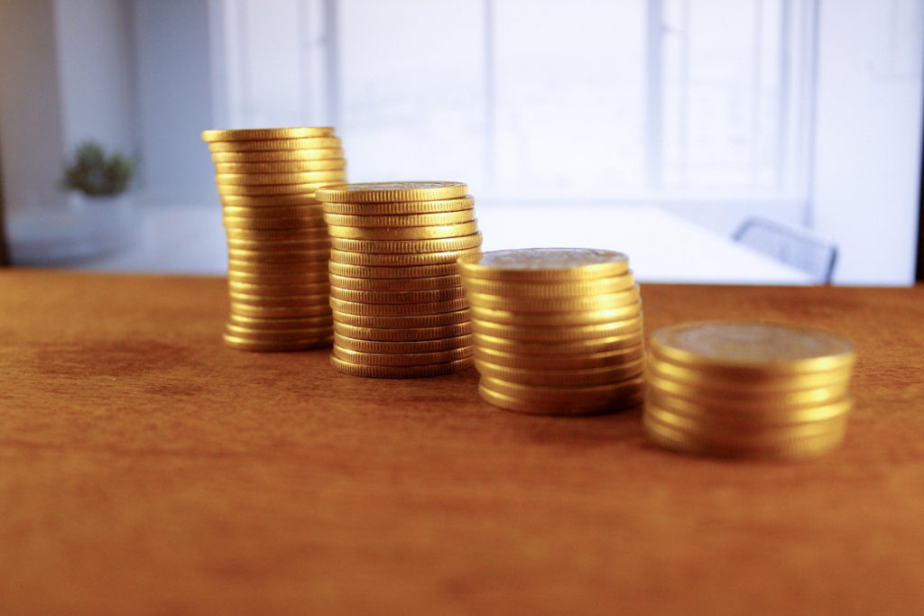 Quanto rende 100 mil no CDI por mês