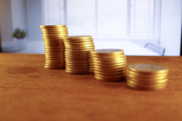 Quanto rende 100 mil no CDI por mês? Veja os valores atualizados